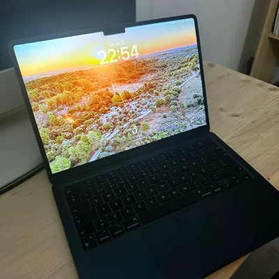 Apple MacBook Air M3 Portuguese Keyboard Layout